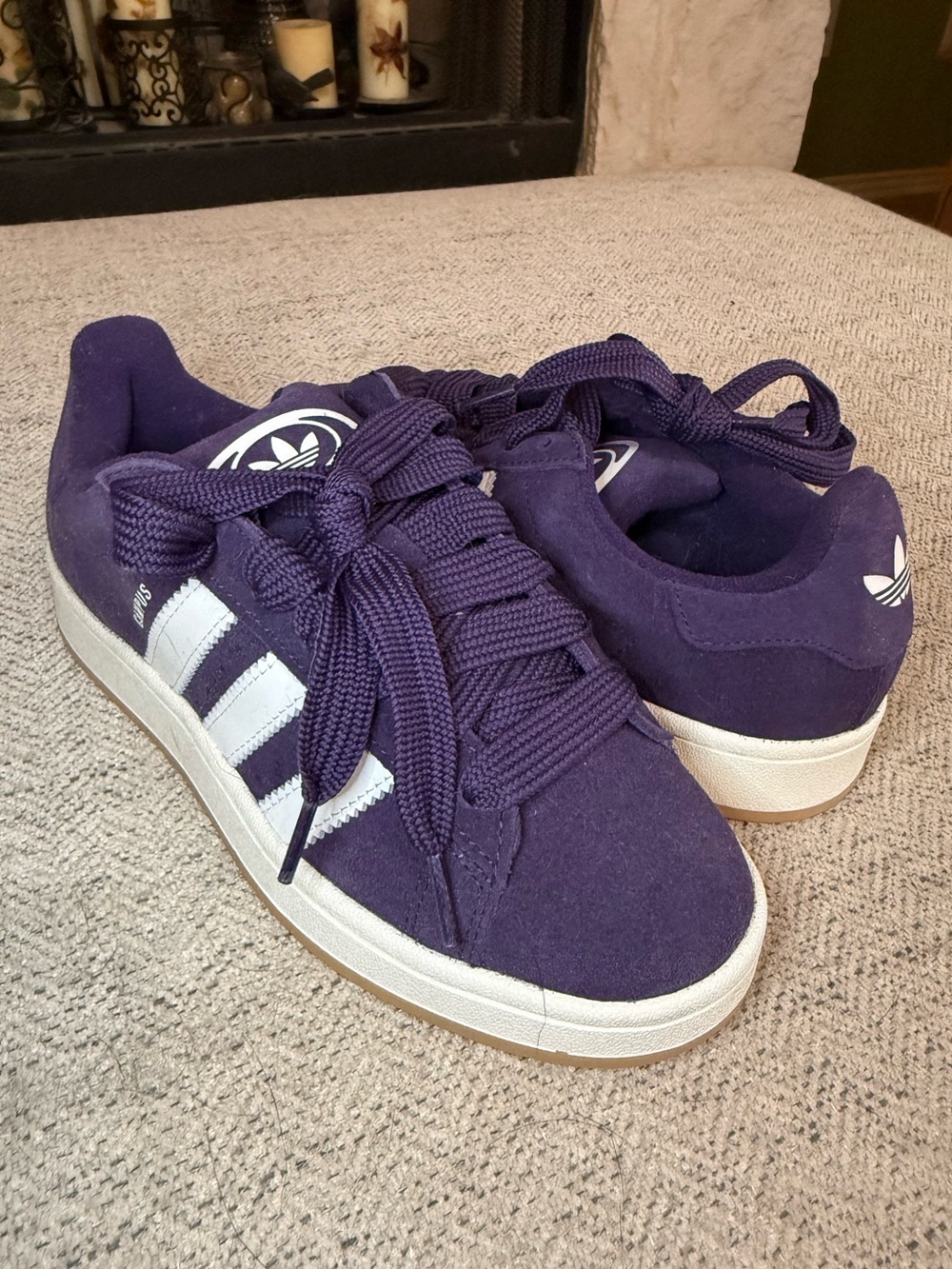 NWOT adidas Purple Suede Low-Top Sneakers with White Stripes Aurora Plum / Core